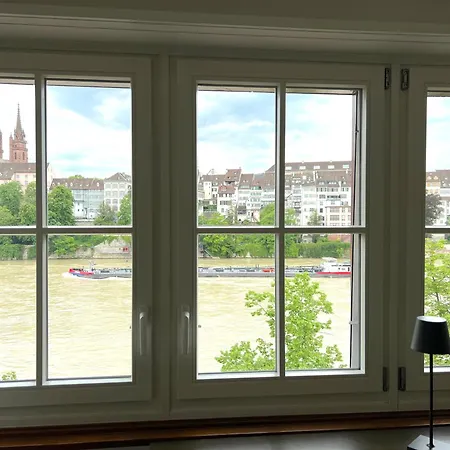 Riverside Apartment *