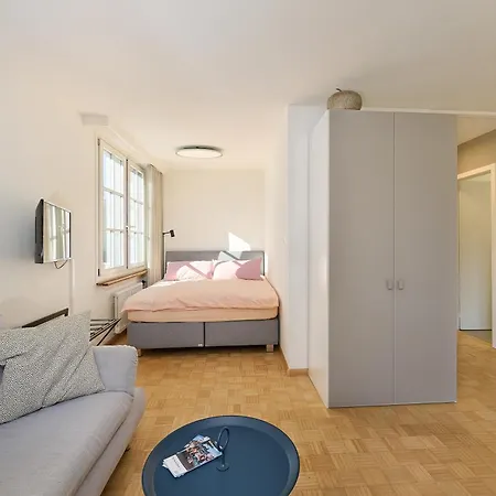 Riverside Apartment Basel